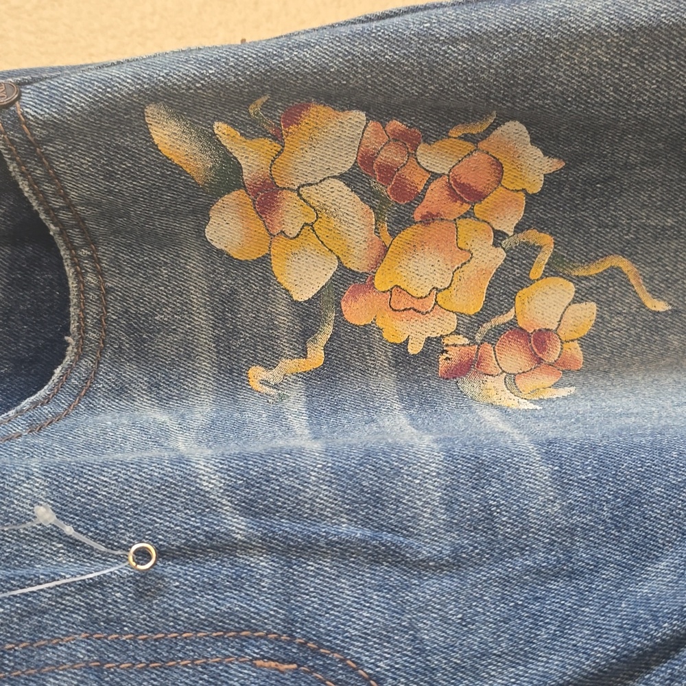 NWOT One Teaspoon Saints Orchid Painted Jeans. Size 26 - Picture 4 of 9